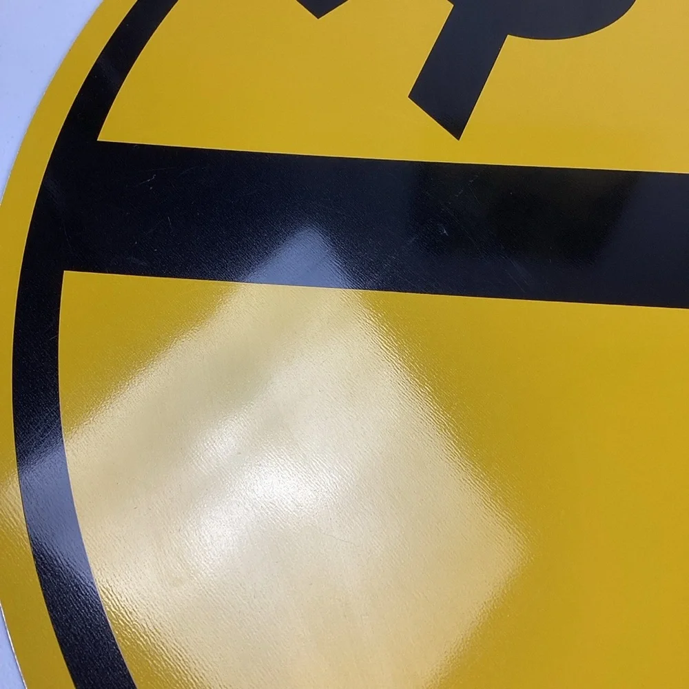 17.5” Round Metal RR Crossing Sign